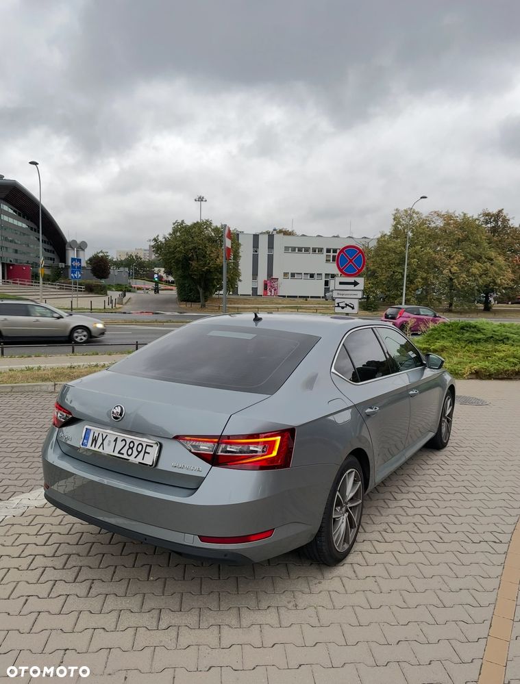 Skoda Superb 1.8 TSI Ambition DSG - 4