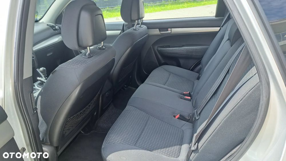 Kia Sorento 2.4 CVVT Attract - 16