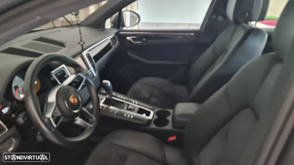 Porsche Macan - 2
