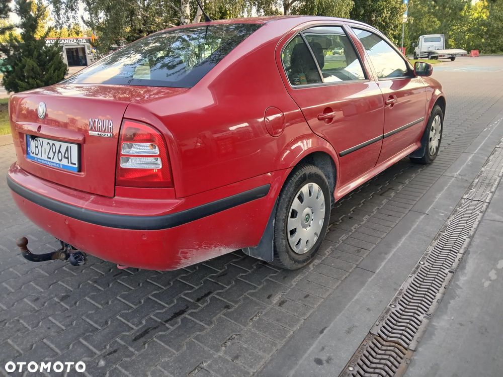 Skoda Octavia 1.6 Elegance - 5