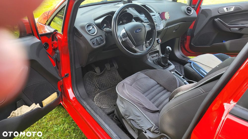 Ford Fiesta - 6