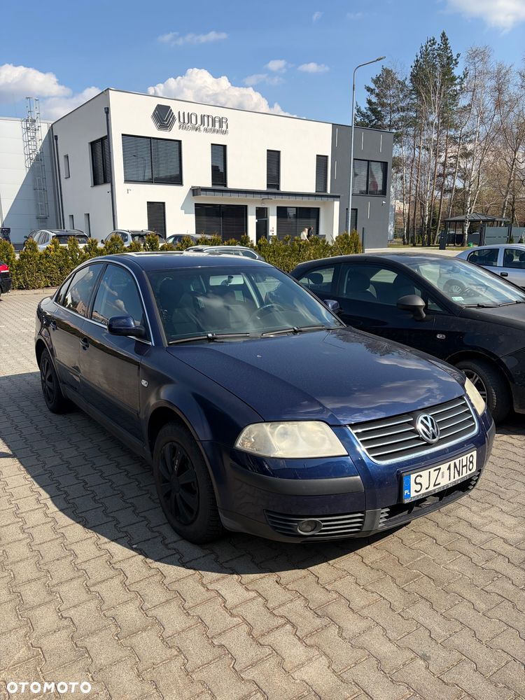 Volkswagen Passat 1.9 TDI Basis - 2