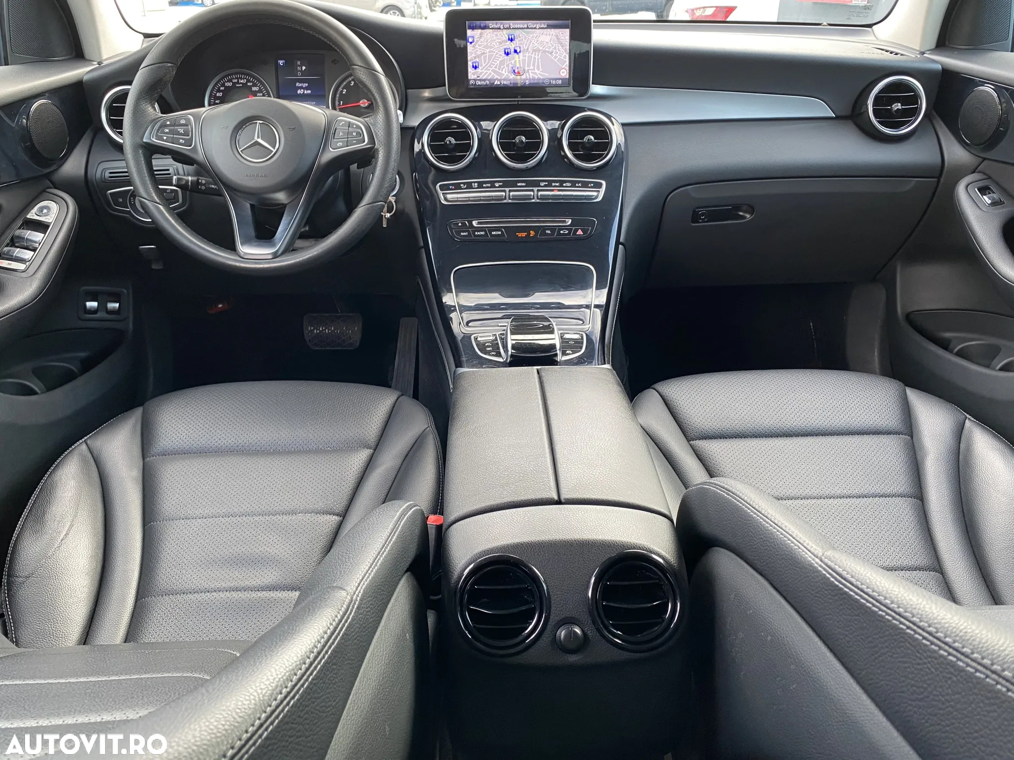 Mercedes-Benz GLC 250 4MATIC - 4