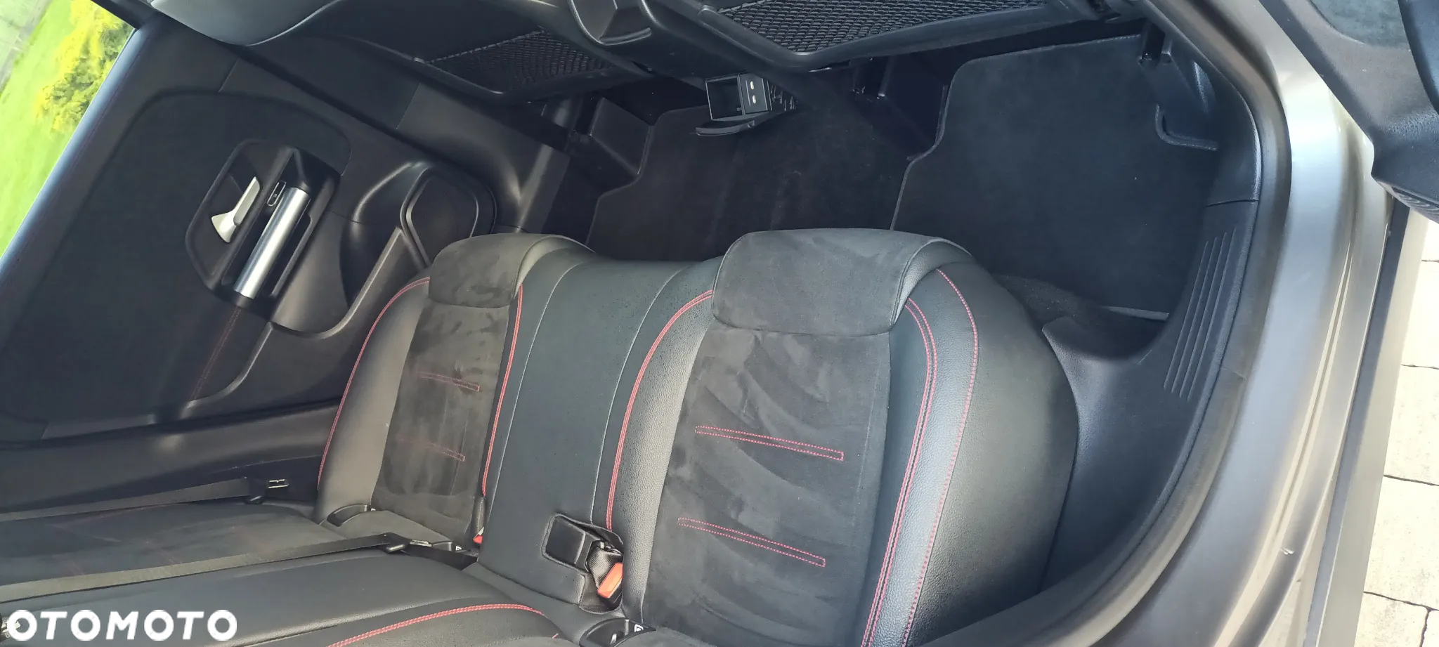 Mercedes-Benz GLA 200 AMG Line - 15