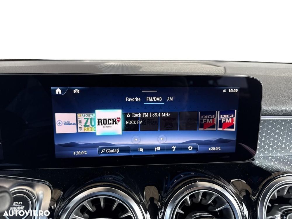 Mercedes-Benz GLB - 18