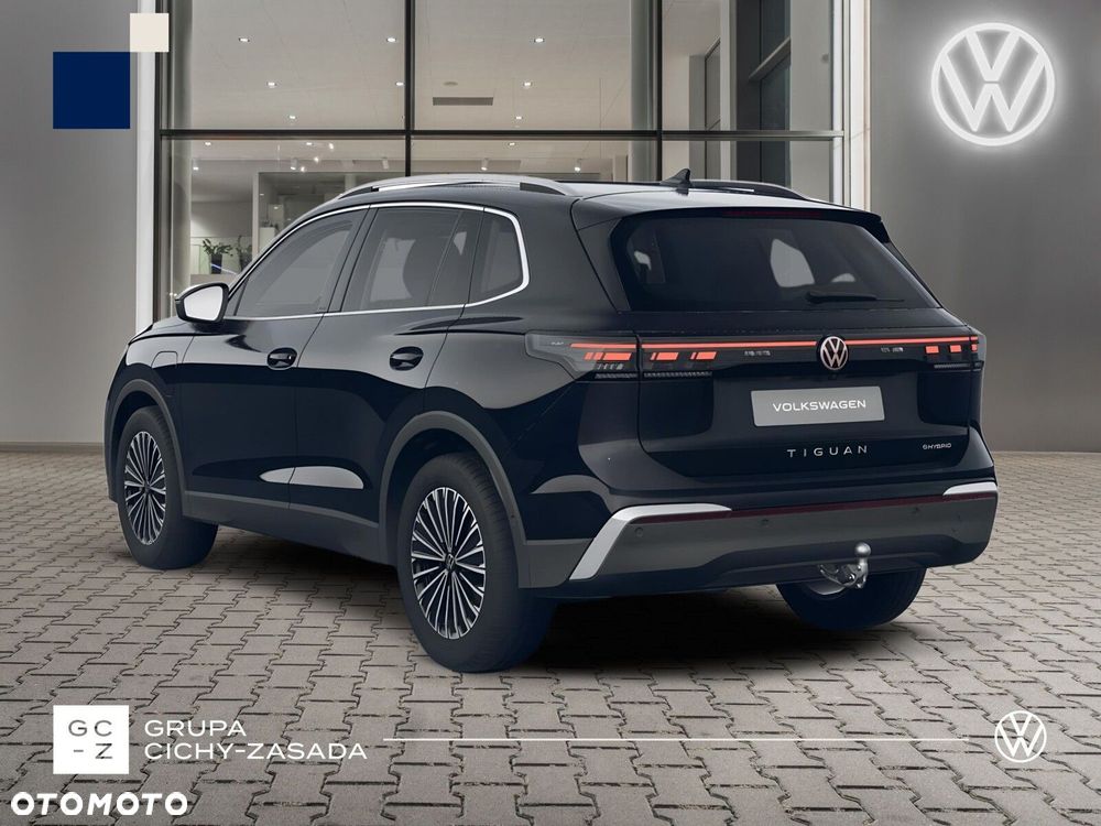 Volkswagen Tiguan - 4