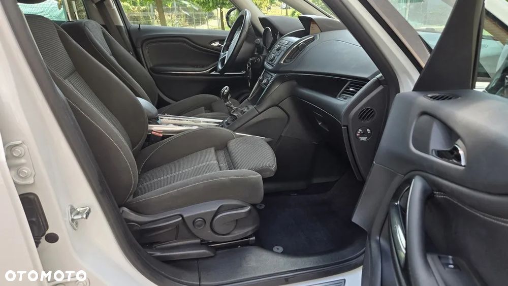 Opel Zafira Tourer 2.0 CDTI Innovation - 16