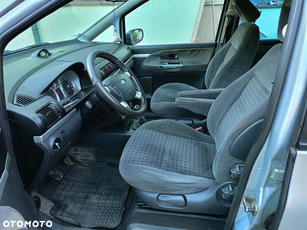 Ford Galaxy - 6