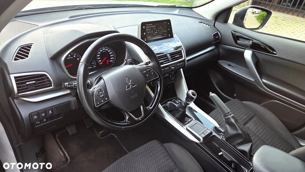 Mitsubishi Eclipse Cross 1.5 T GPF Invite Plus - 14
