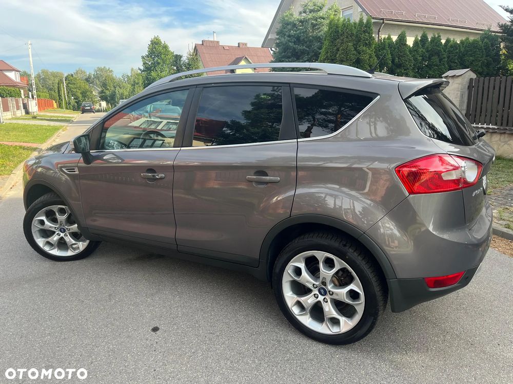 Ford Kuga 2.0 TDCi 4x4 Titanium - 4