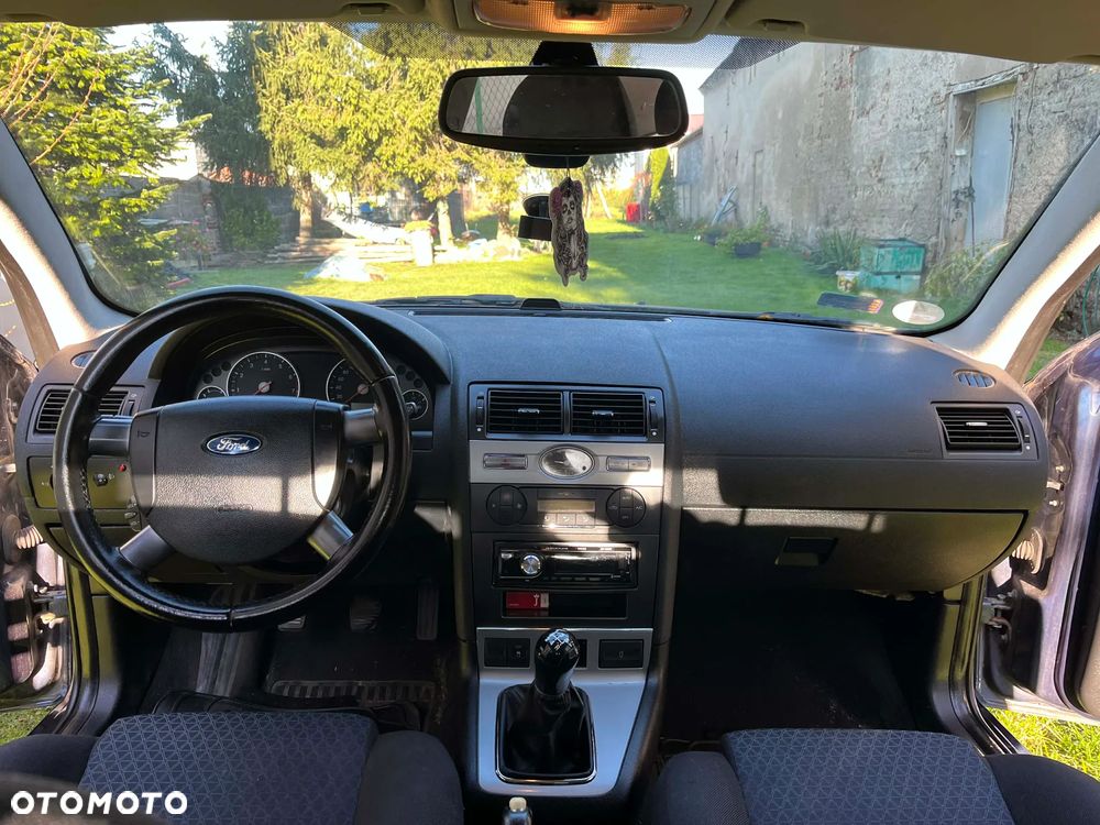 Ford Mondeo 2.0 Trend / Trend+ - 12