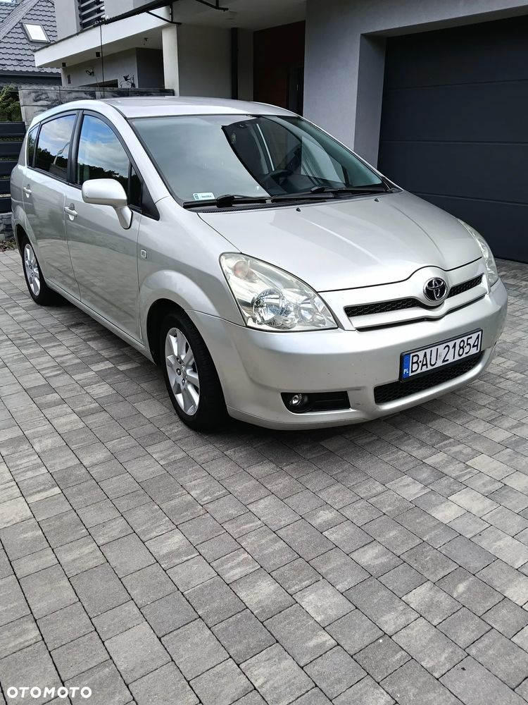 Toyota Corolla Verso - 1