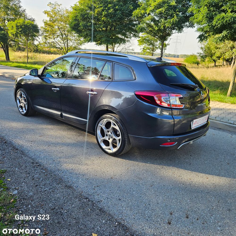 Renault Megane TCe 180 GT - 12