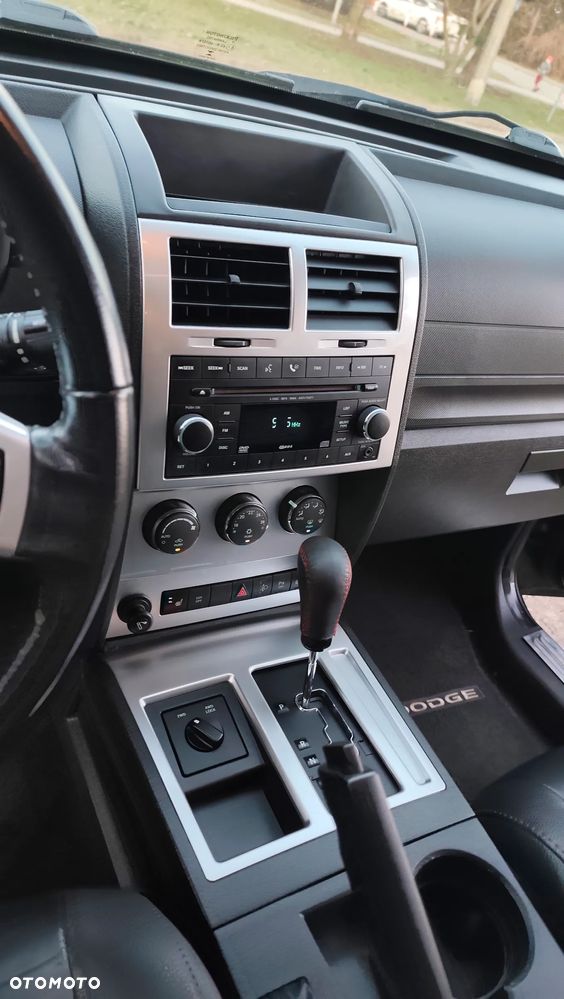 Dodge Nitro 2.8 CRD DPF Automatik R/T - 8