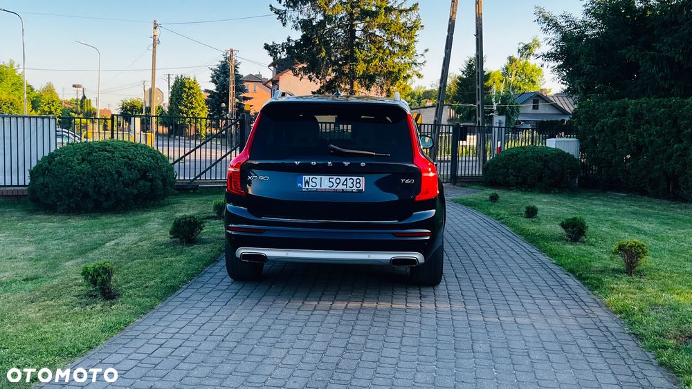 Volvo XC 90 - 5
