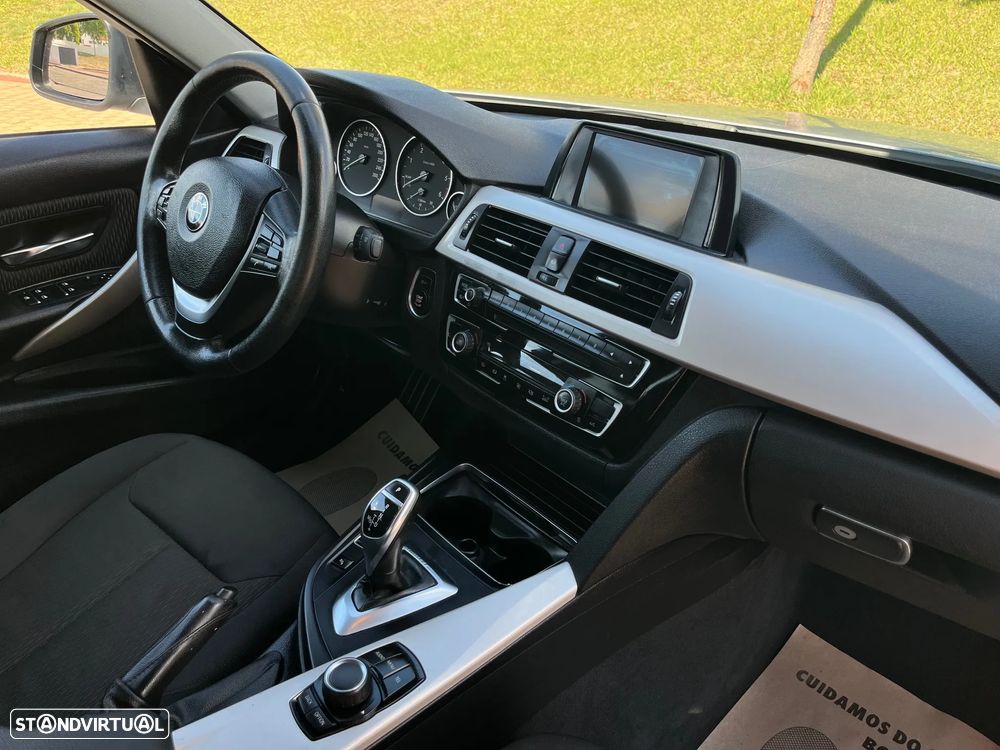 BMW 320 d Advantage Auto - 11