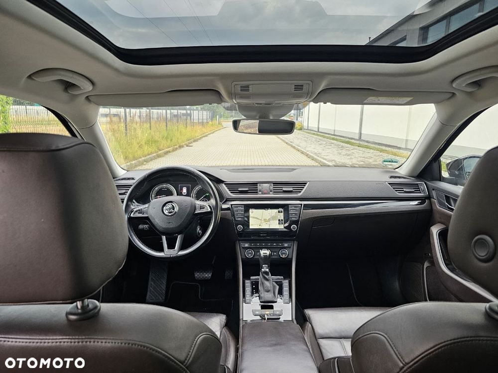 Skoda Superb 2.0 TDI L&K DSG - 20