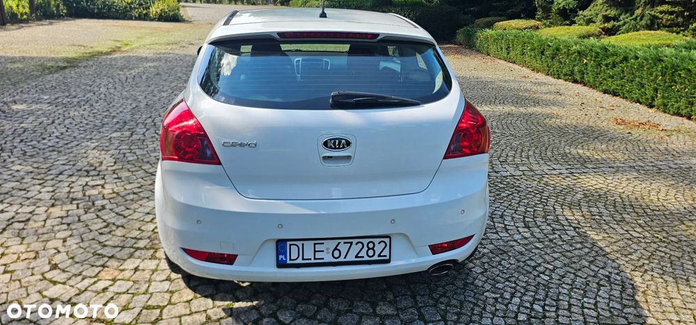 Kia ProCeed - 4