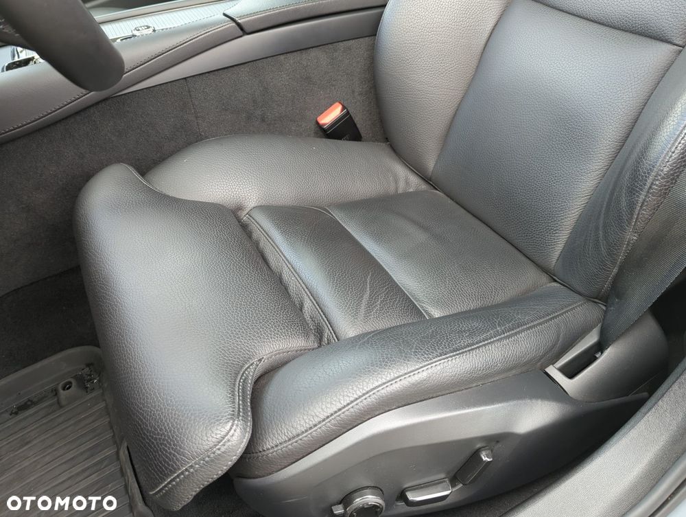 Volvo V90 Cross Country - 12