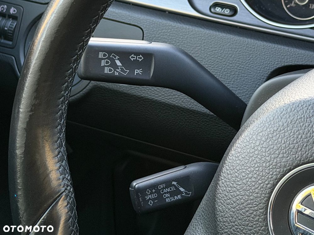 Volkswagen Passat 2.0 TSI Comfortline - 11