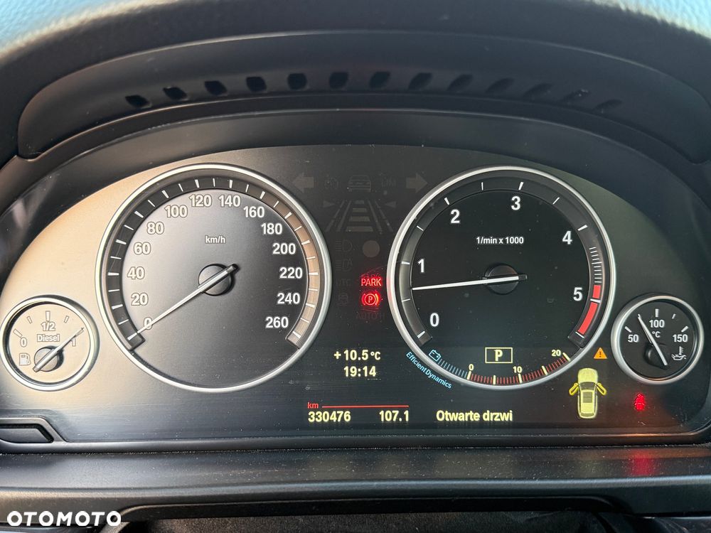 BMW Seria 5 525d - 6