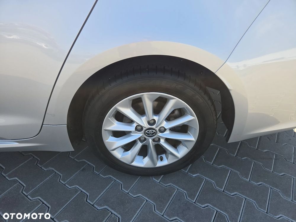 Toyota Corolla 1.6 Comfort - 9