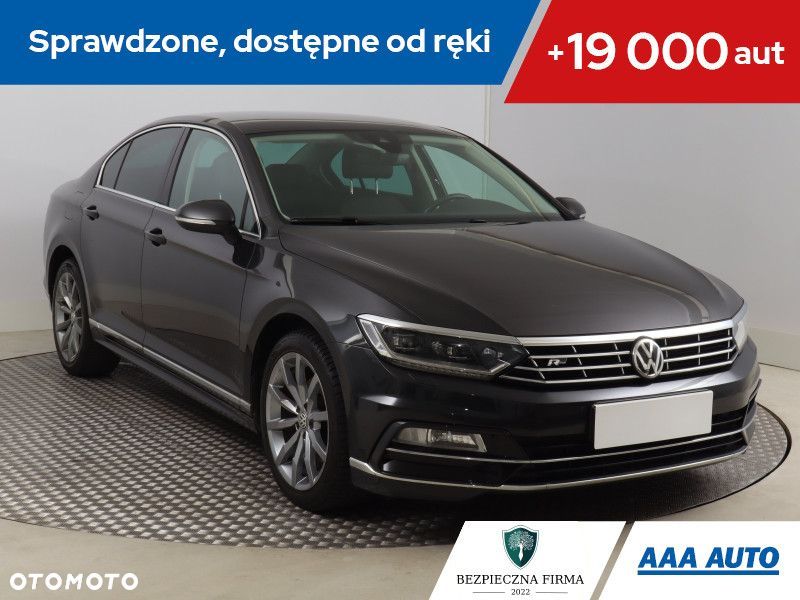 Volkswagen Passat - 2