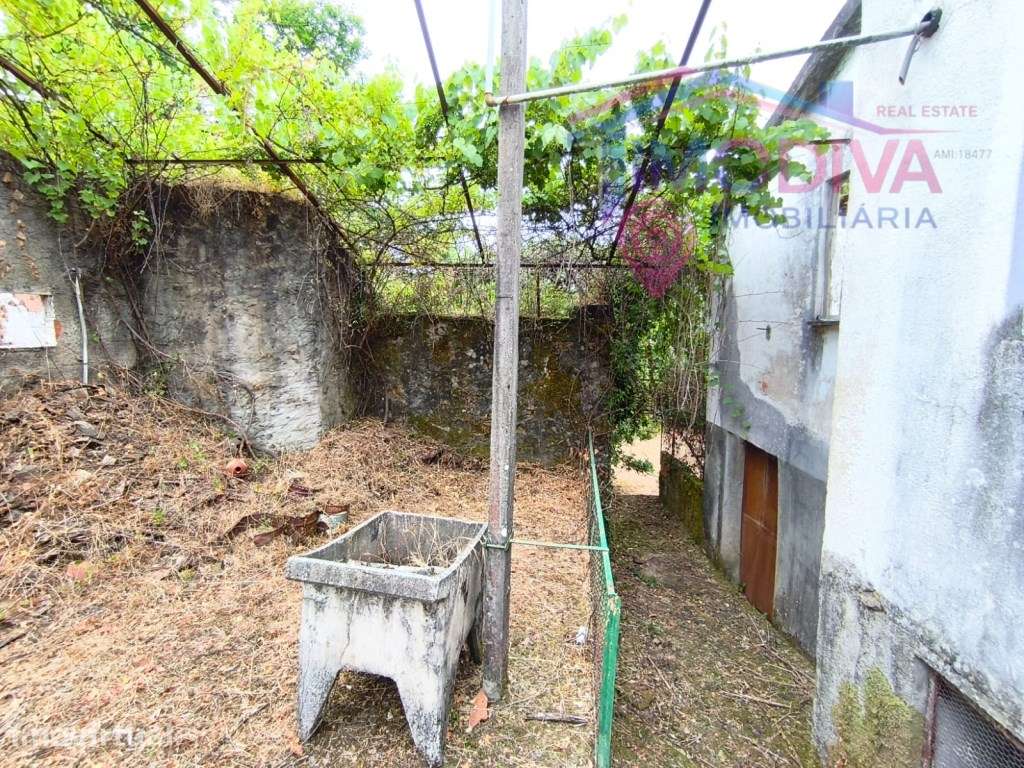 Moradia com terreno em Castanheira de Pera - Grande imagem: 3/29