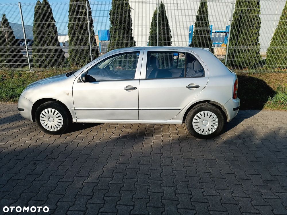 Skoda Fabia - 11