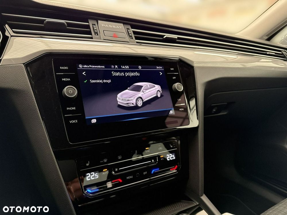 Volkswagen Passat - 28