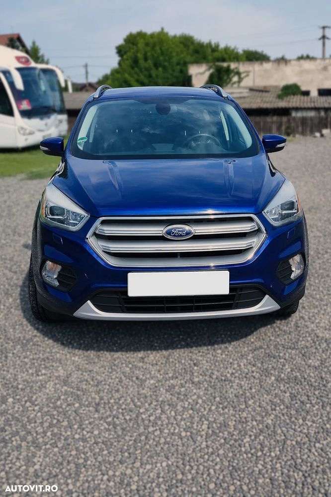 Ford Kuga 2.0 TDCi Powershift 4WD Titanium - 2