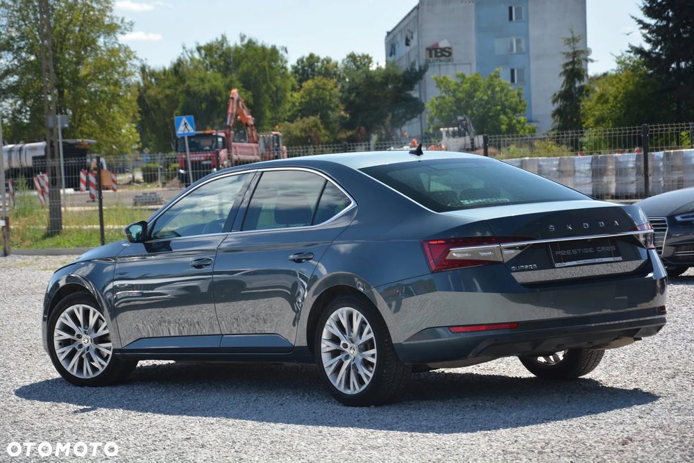 Skoda Superb 2.0 TSI DSG Style - 8