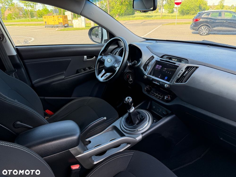 Kia Sportage 2.0 CRDI 184 4WD Fifa World Cup Edition - 29