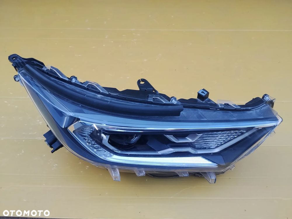 Lampa prawa Full LED Toyota Rav 4 Europa