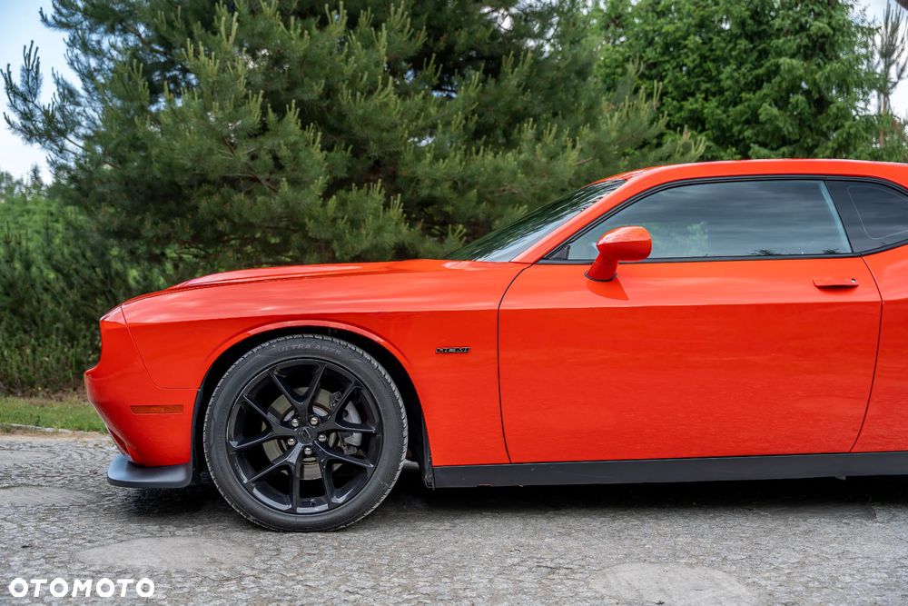 Dodge Challenger 5.7 R/T - 16