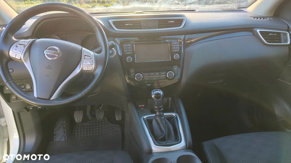 Nissan Qashqai 1.6 DCi ALL-MODE 4x4i N-Connecta - 31