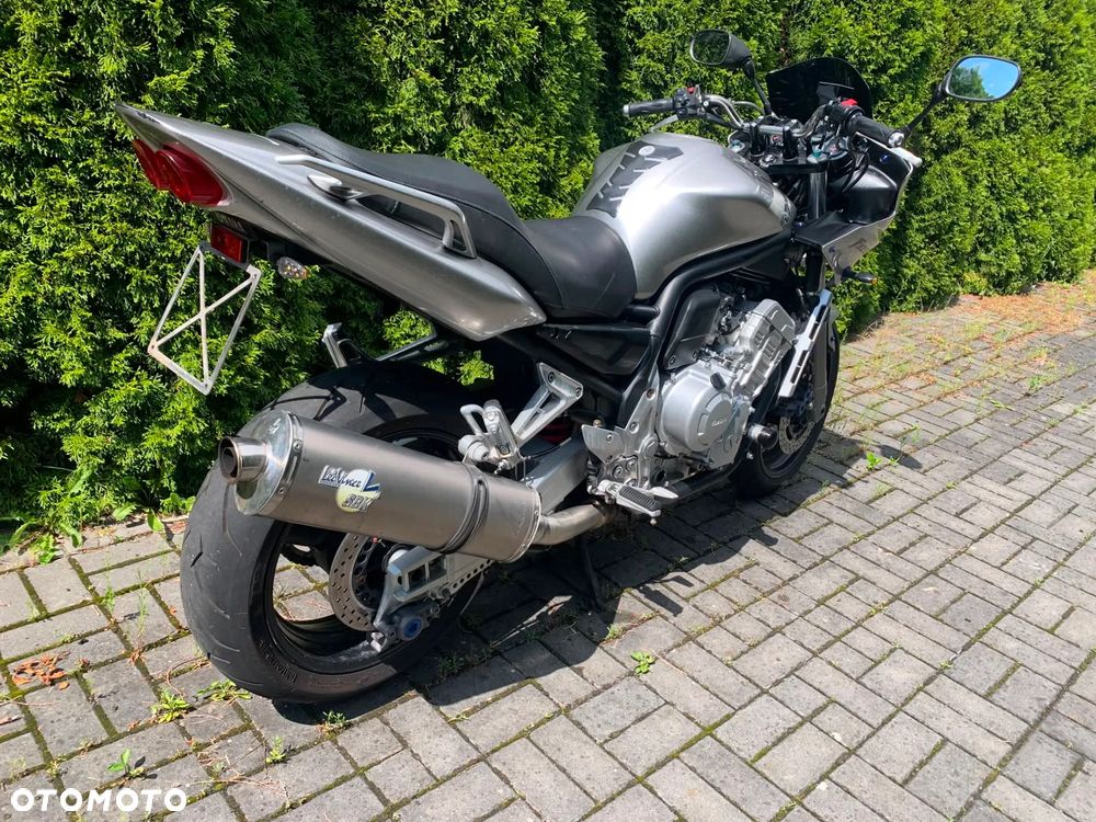 Yamaha FZS - 3