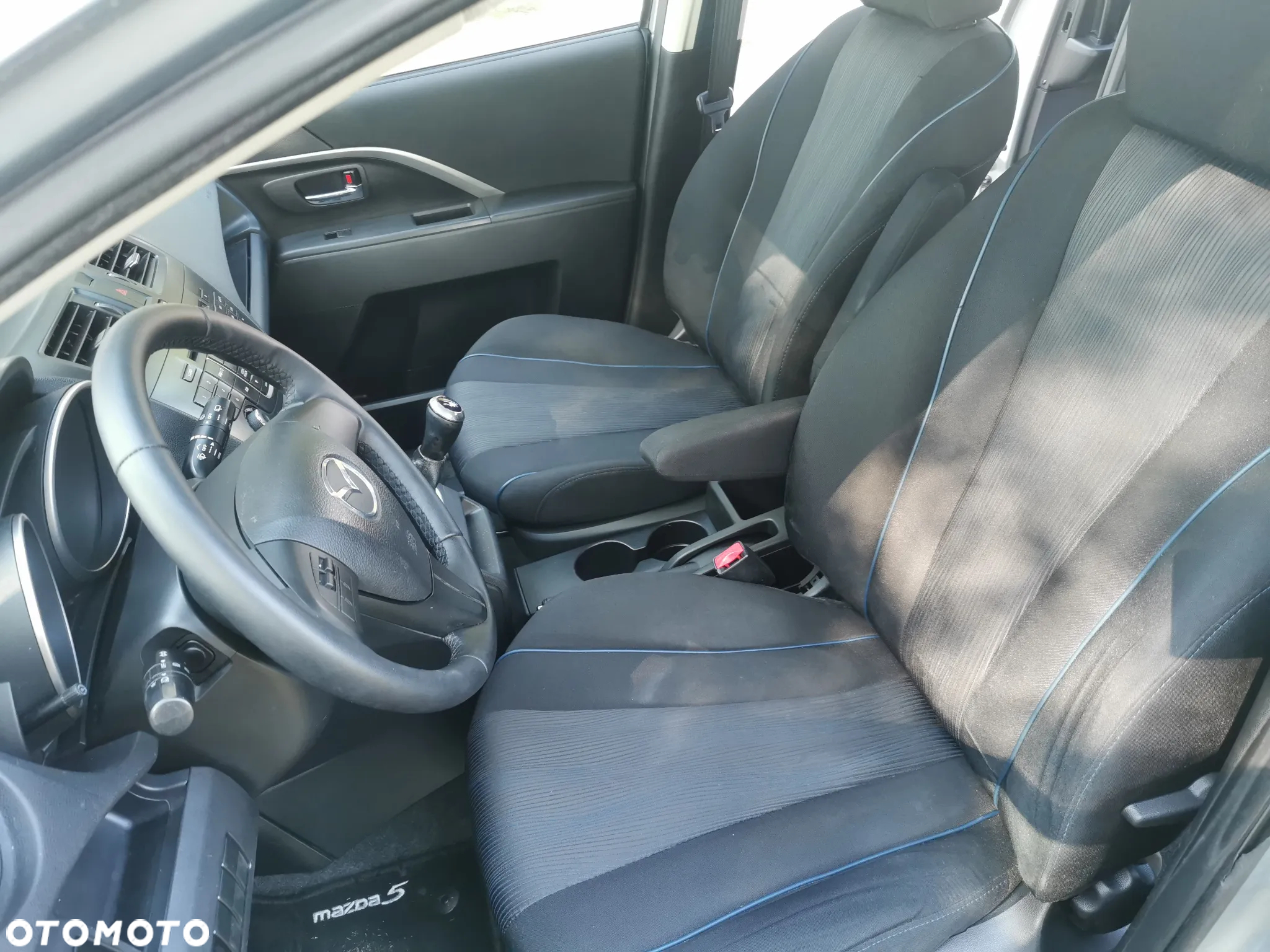 Mazda 5 - 12