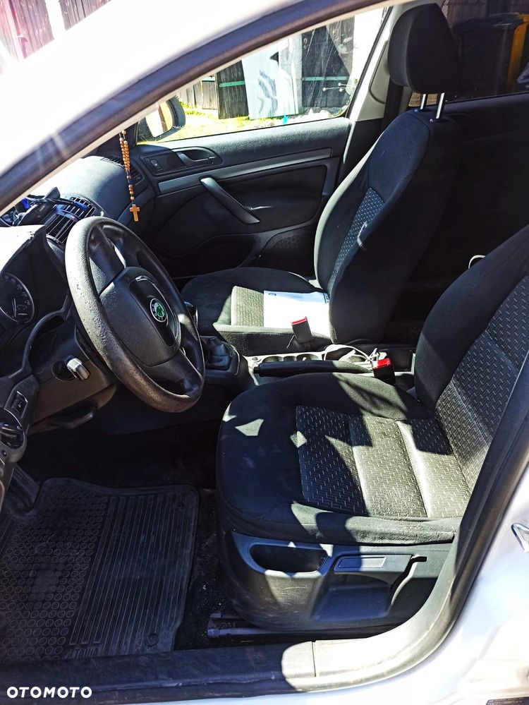 Skoda Octavia 1.6 Mint - 19