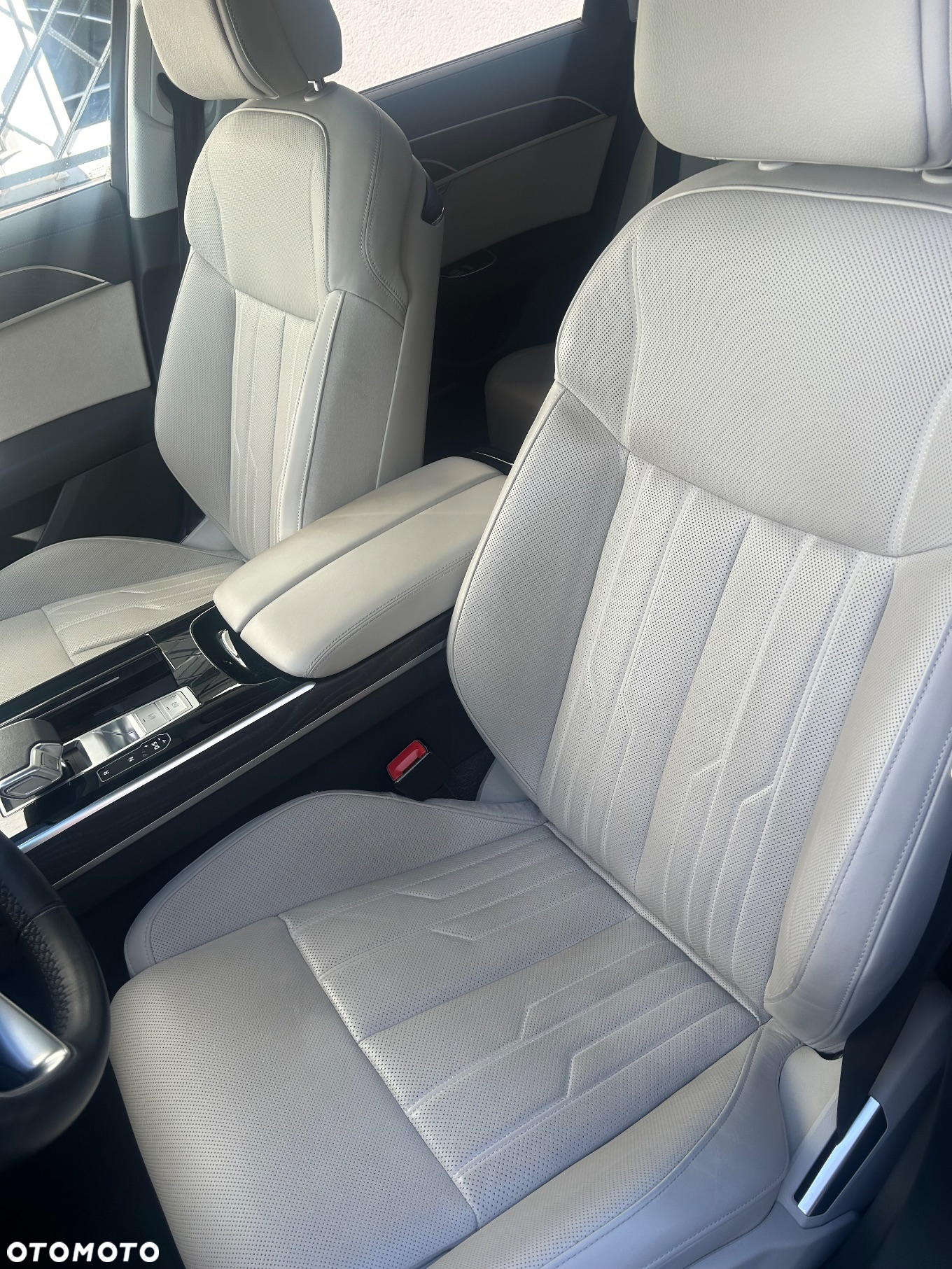 Audi A8 - 14