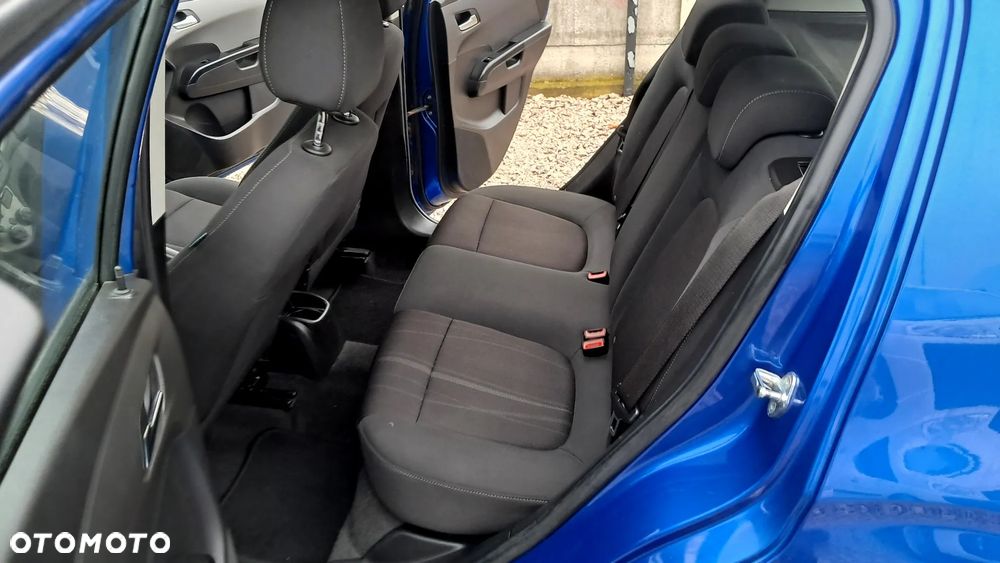 Chevrolet Aveo 1.6 LTZ S/S - 24