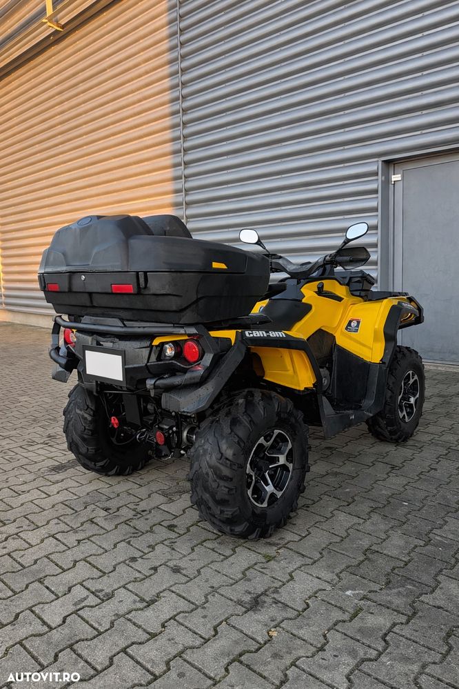 Can-Am Outlander Max - 4