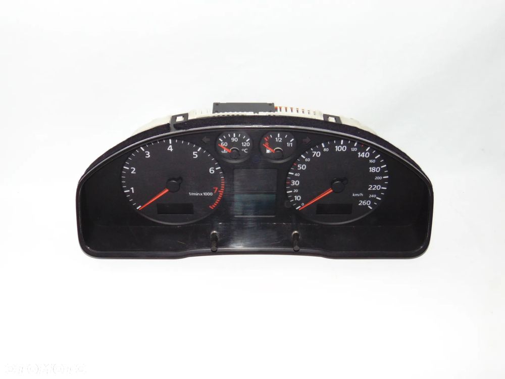 Licznik zegary 8D0920900B FIS Audi A4 B5 1.8 benzyna 97-01r - 1