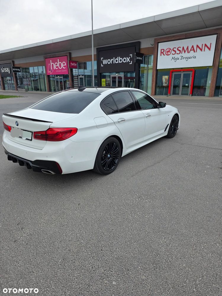 BMW Seria 5 520d xDrive M Sport sport - 3