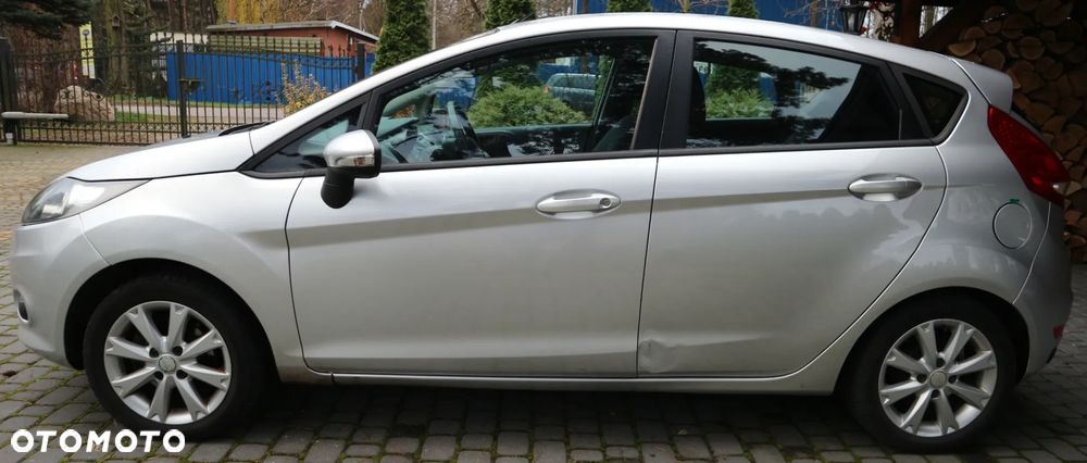 Ford Fiesta 1.25 Silver X (Ambiente) - 6