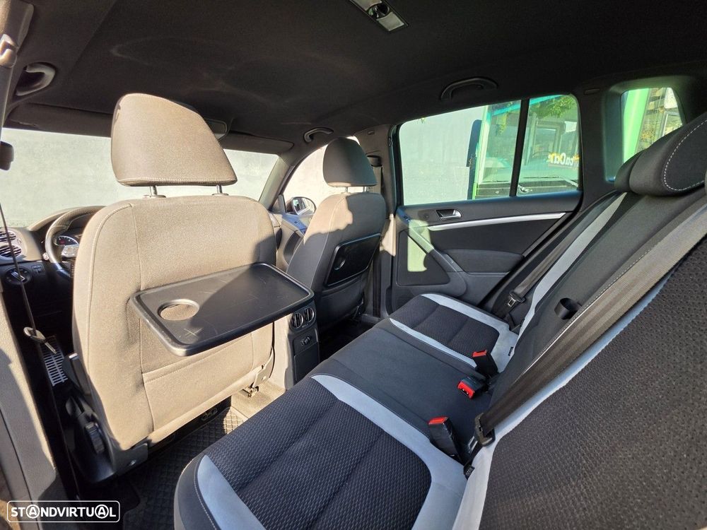 VW Tiguan - 12