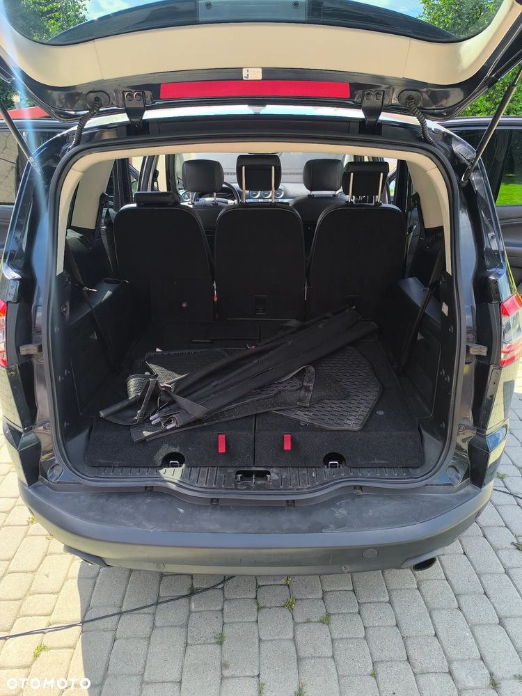 Ford S-Max 2.2 TDCi DPF Titanium - 12