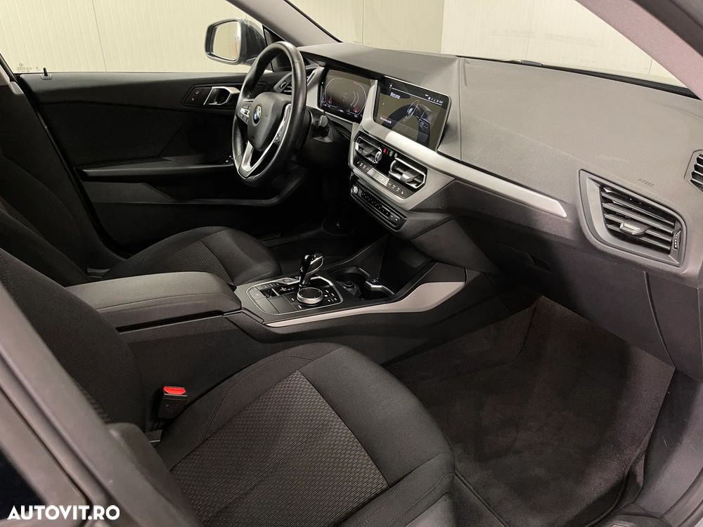 BMW Seria 2 218d AT - 12
