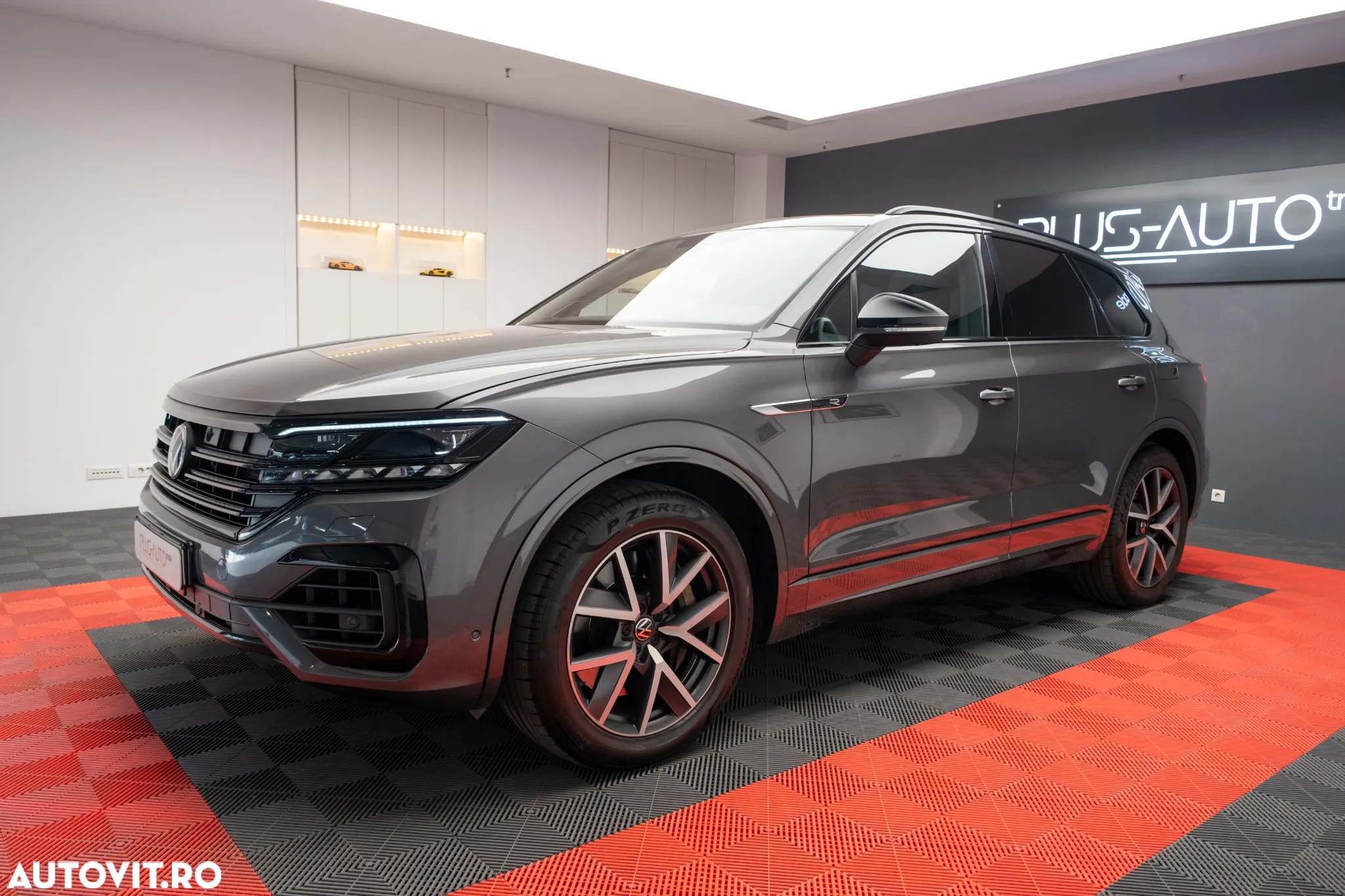 Volkswagen Touareg V6 TSI eHybrid PHEV R - 2