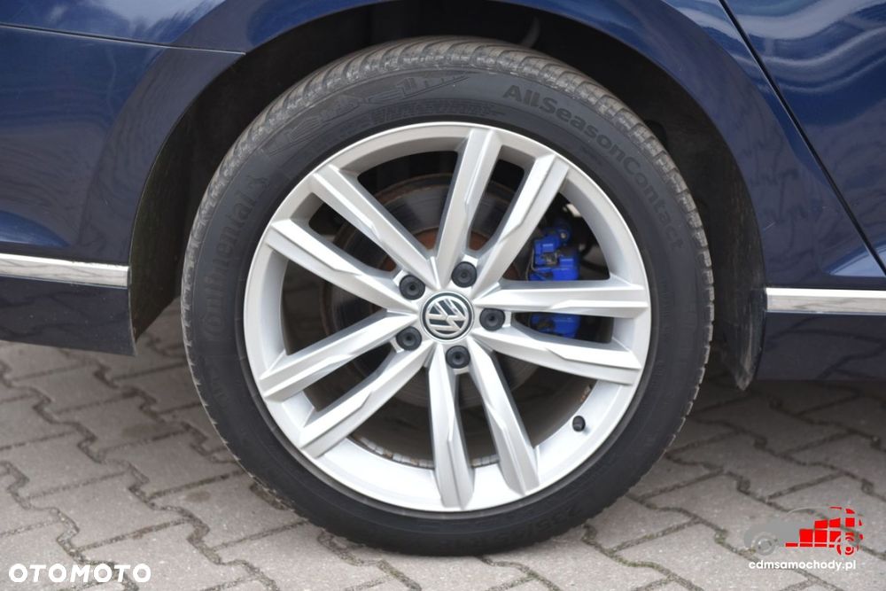 Volkswagen Passat - 14